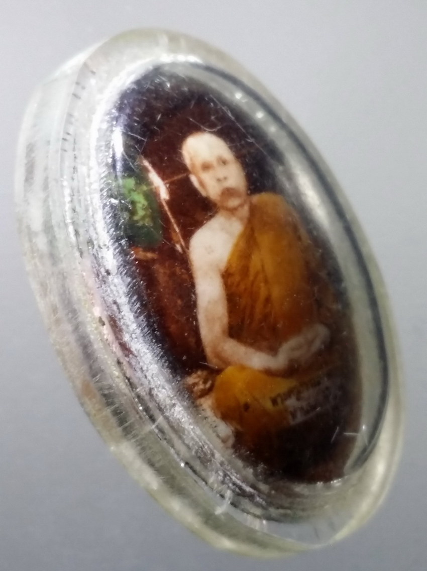 รหัสสินค้า เครื่องราง ล็อกเก็ต ภาพถ่าย 139 ล็อกเก็ตพ่อท่านเขียน วัดกระทิง เขาคิชฌกูฏ จังหวัดจันทบุรี