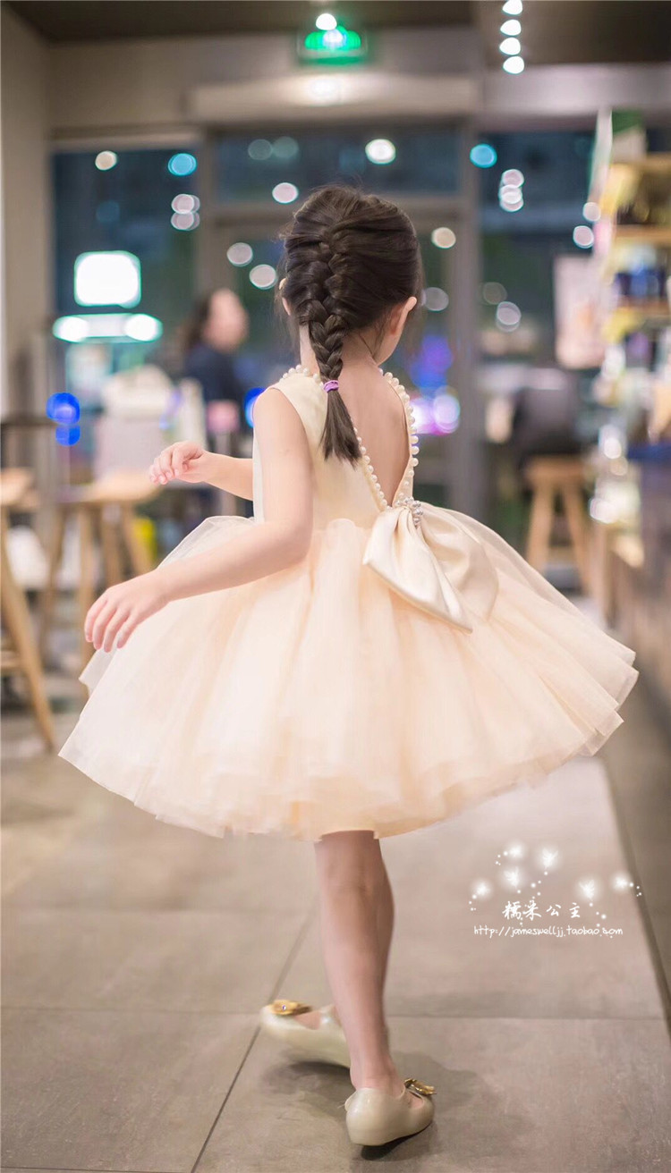 Gd3369- พร้อมส่งจากไทย ชุดเดรสออกงานเด็กสีครีม+แถมสุ่มพองฟูสวย ร้อยตกแต่งมุก ติดโบว์สุดหรู ชุดราตรีเด็กหญิงทรงสั้น