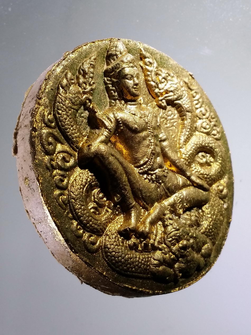 รหัสสินค้า จตุคามรามเทพ 919 พระเทวราชโพธิสัตว์จตุคามรามเทพ เนื้อว่านขาวปัดทอง ฝังตะกรุด รุ่นมหาเศรษฐีบุญฤทธิ์ หลวงพ่อจอน วัดบุญฤทธิ์ จังหวัดนครราชสีมา จัดสร้าง ปี 2550