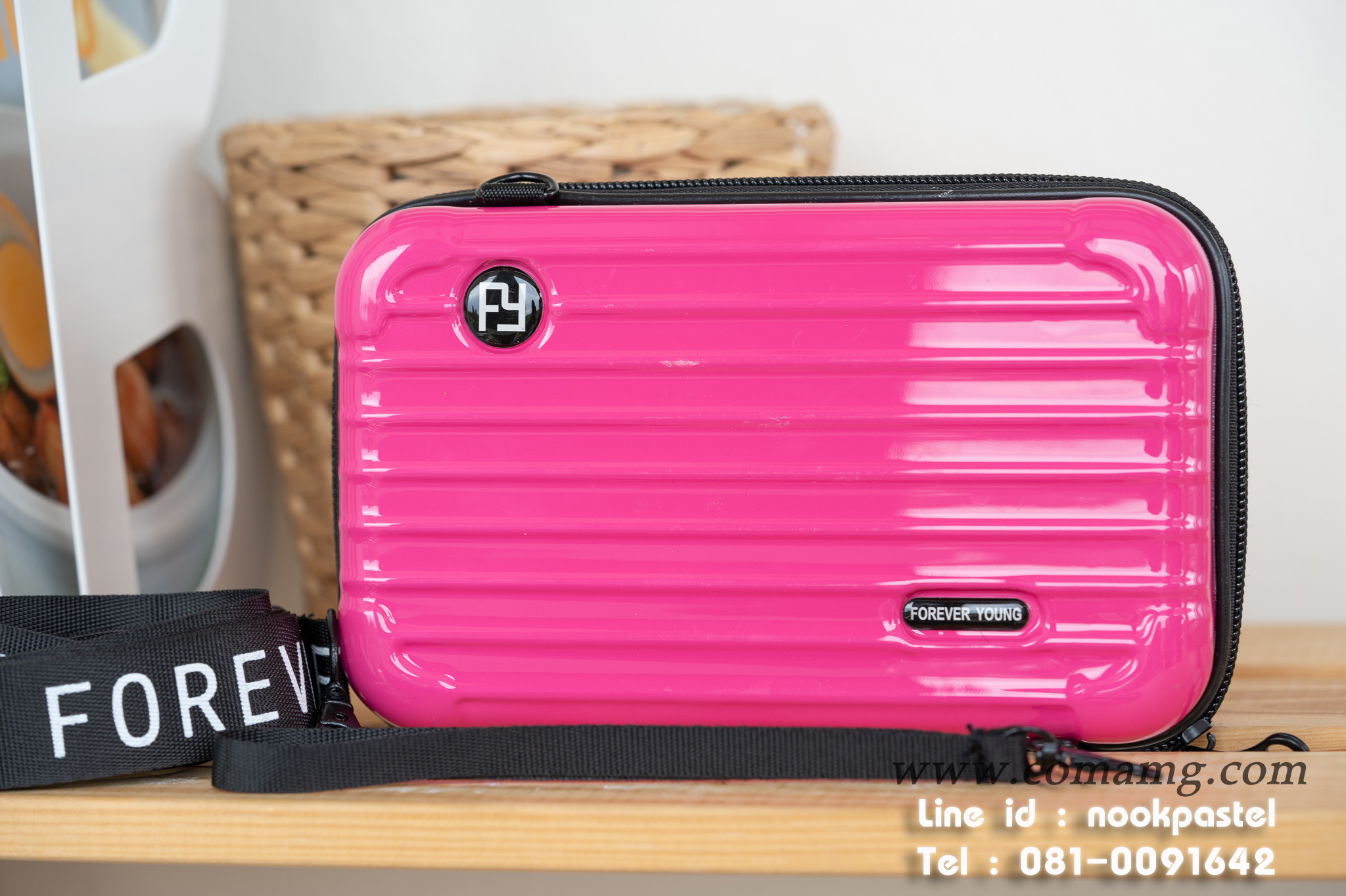 กระเป๋าเดินทางจิ๋ว Forever young