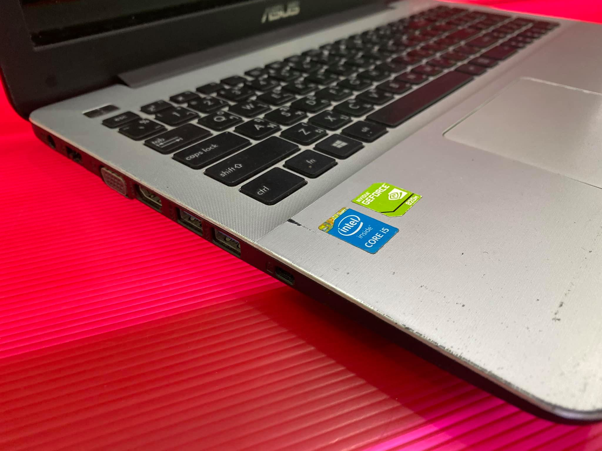 ( SOLD OUT ) ASUS K555LD-XX284D