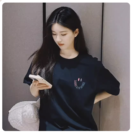 เสื้อยืดแบบเดียวกับจ้าวลู่ซือใส่