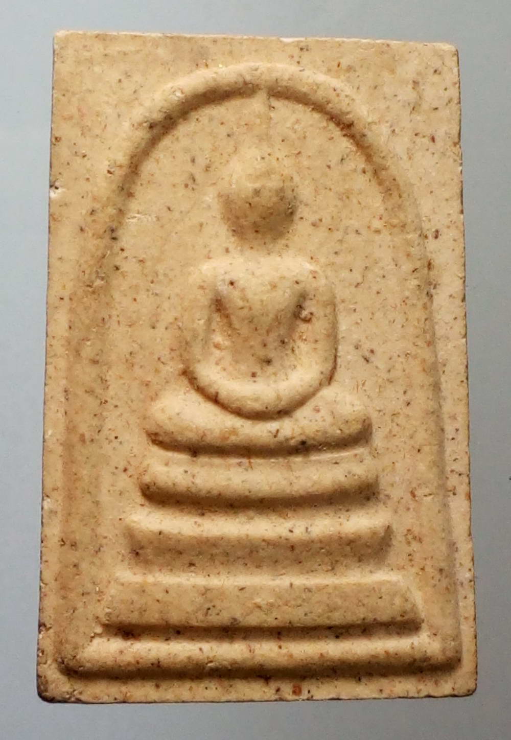 รหัสสินค้า พระสมเด็จ วัดต่างๆ 474 พระสมเด็จเนื้อผงหลังรูปเหมือน หลวงพ่ออุตตมะ วัดวังก์วิเวการาม จังหวัดกาญจนบุรี