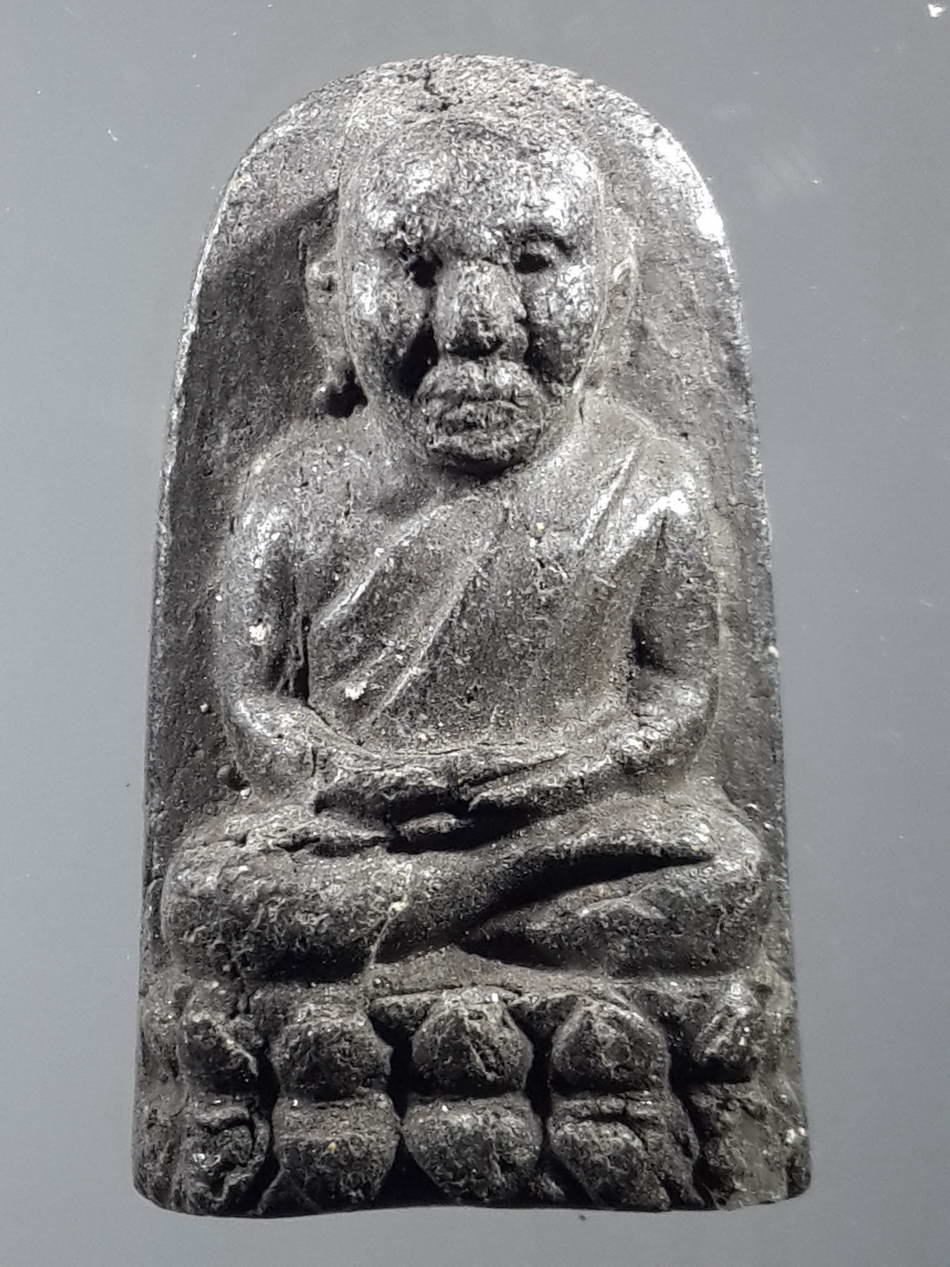 รหัสสินค้า หลวงปู่ทวด วัดต่างๆ 280 หลวงปู่ทวด วัดช้างให้ จังหวัดปัตตานี พิมพ์พระรอดใหญ่ ไม่ทราบปีที่สร้าง