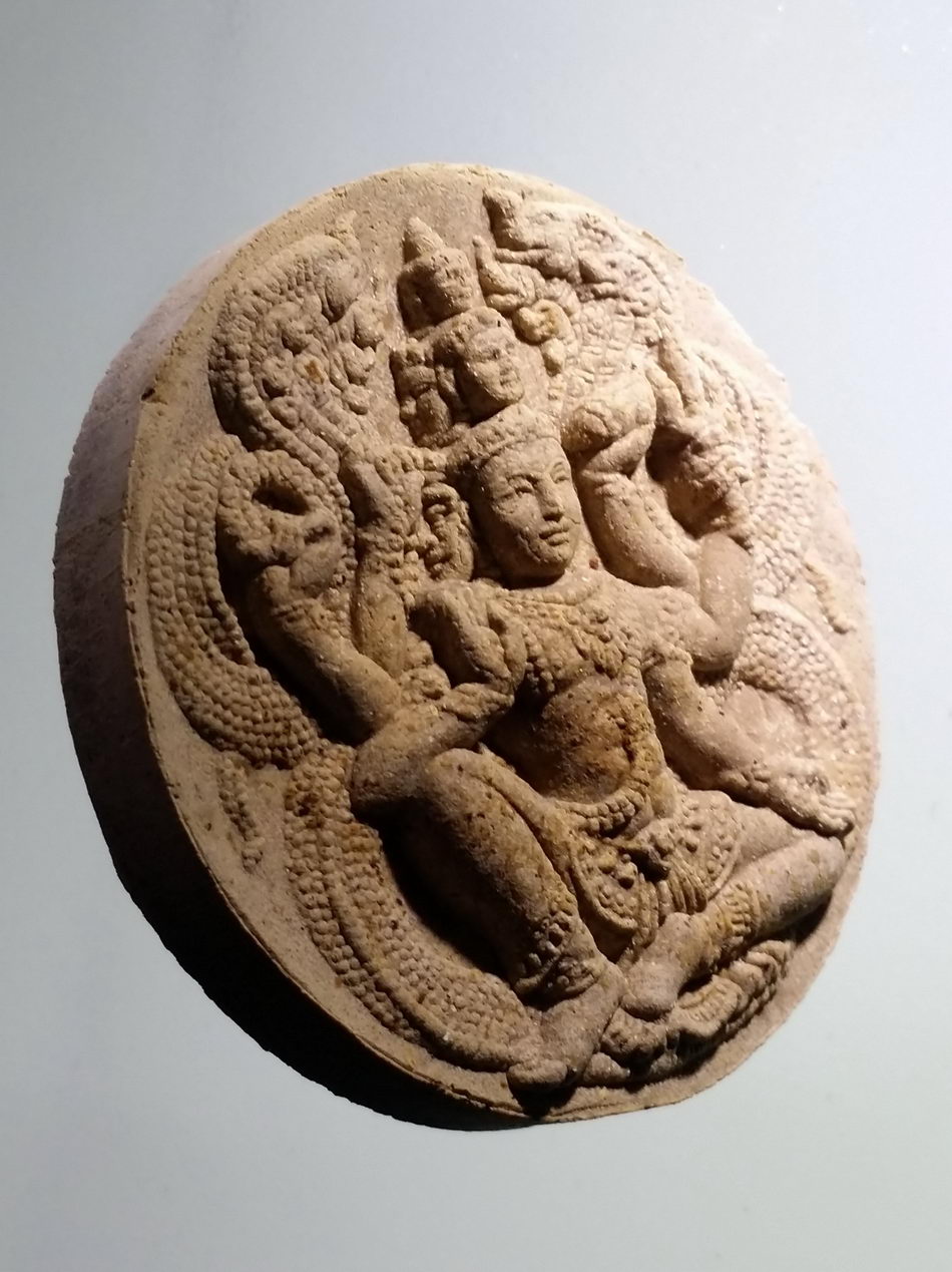 รหัสสินค้า จตุคามรามเทพ 904 จตุคามรามเทพ รุ่น เก้าหน้ามหาโชคมหาเศรษฐี วัดอ้ายเขียว เนื้อว่านสีน้ำตาล