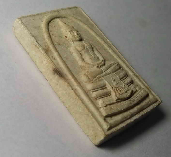 รหัสสินค้า กรุงเทพ 077 หลวงพ่อโสธรเนื้อผง ออกวัดบวรนิเวศวิหาร กรุงเทพ สร้างปี 2533 หมายเลข 54939 พระรายการนี้ให้เช่าบูชาแล้ว