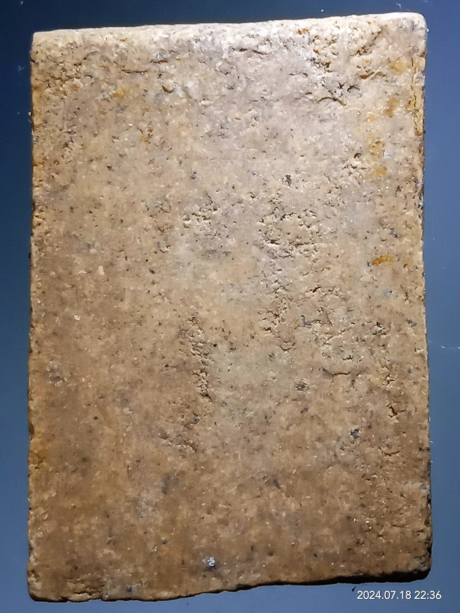 รหัสสินค้า พระสมเด็จ วัดต่างๆ 1233 พระสมเด็จเนื้อผง ข้างฉัตร เป็นเนื้อผง เคลือบด้วยแลคเกอร์ หลังเรียบ ไม่ทราบที่ เชิญครับไม่แพง