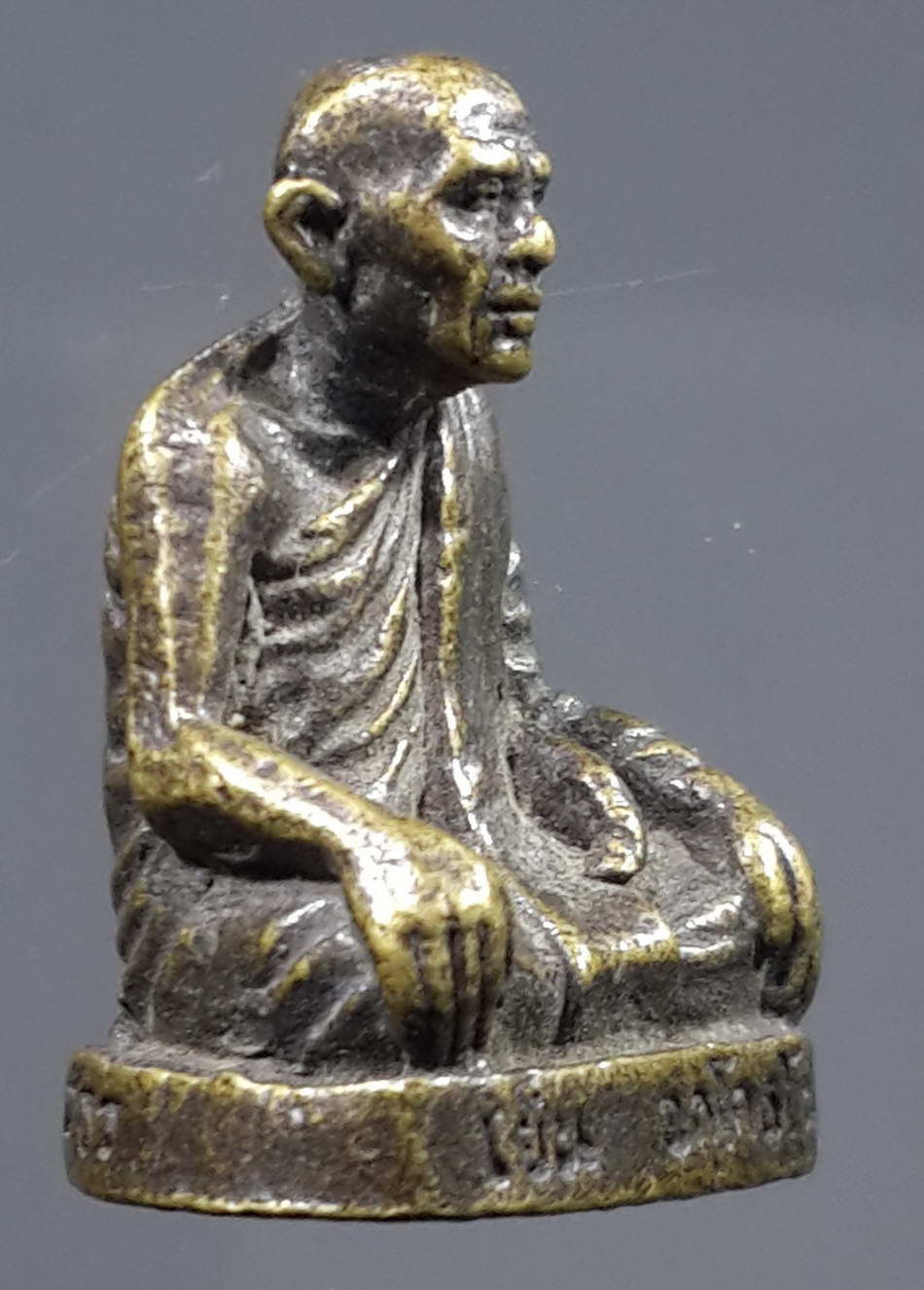 รหัสสินค้า พระกริ่ง พระหล่อ 313 รูปหล่อโบราณ หลวงปู่เย็น วัดหอก่อง จังหวัดยโสธร เนื้อทองเหลืองหล่อตัน