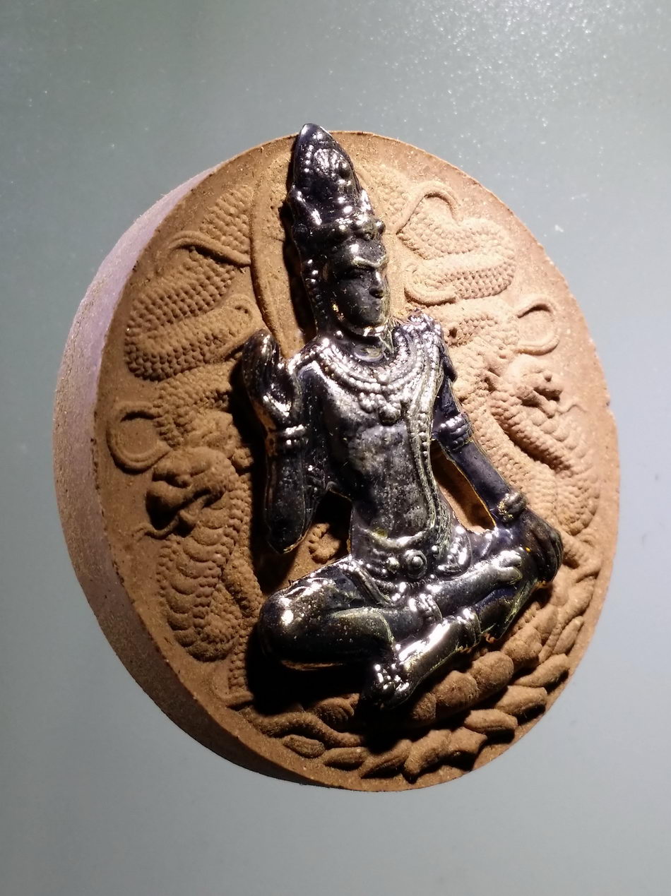 รหัสสินค้า จตุคามรามเทพ 820 พระเทวราชโพธิสัตว์จตุคามรามเทพ รุ่นเฉลิมราชจอมราชันย์ (โคตรเศรษฐียุค 8) เนื้อว่านหน้ากากเงิน