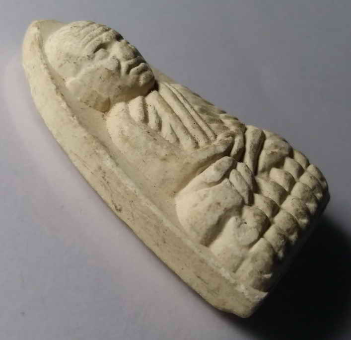 รหัสสินค้า หลวงปู่ทวด วัดต่างๆ 007 หลวงปู่ทวด วัดช้างให้ จังหวัดปัตตานี เนื้อผงสีขาว ไม่ทราบปีที่สร้าง พระรายการนี้ให้เช่าบูชาแล้ว