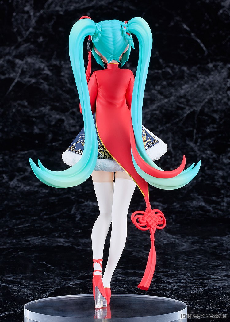 <Preorderถึง 1/8/2025>เปิดรับPreorder มัดจำ 400 บาท POP UP PARADE Hatsune Miku: Sourxuan Chinese New Year Ver.