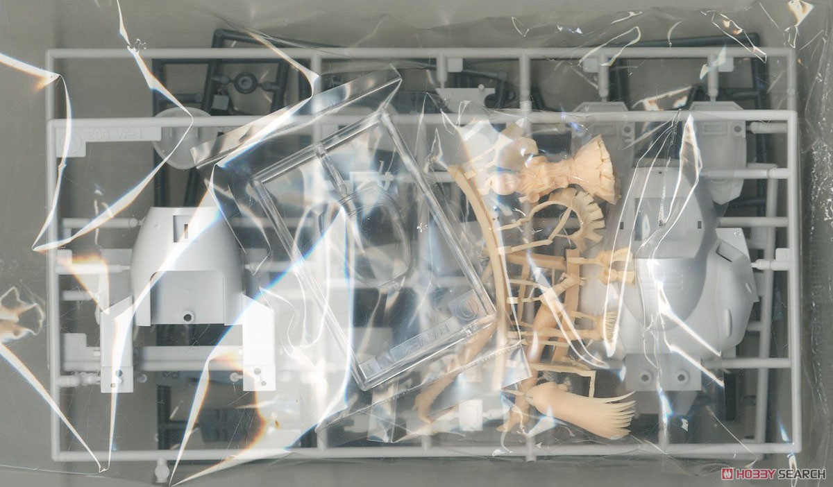 เปิดรับPreorder มัดจำ 100 บาท Lynn Minmay (Stage Dress) w/VF-1S Strike Valkyrie (Egg Plane)