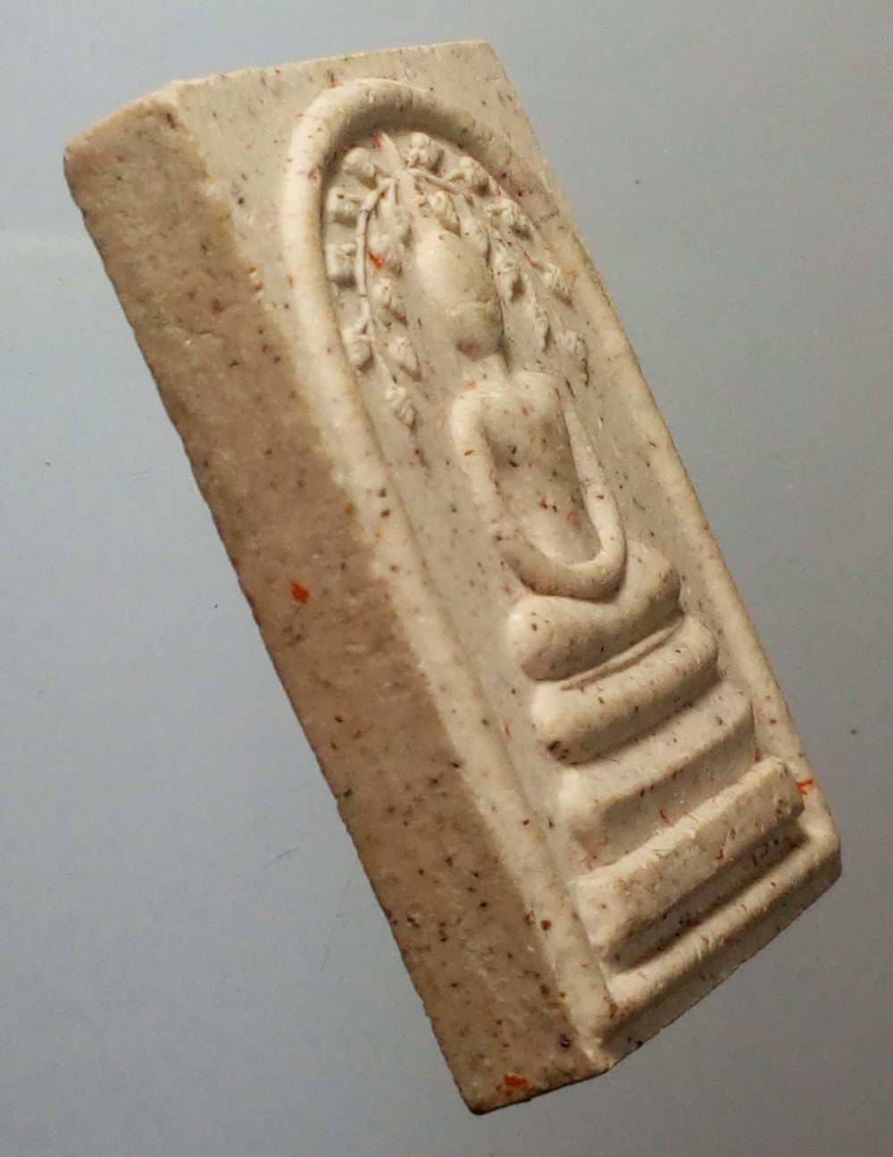 รหัสสินค้า พระสมเด็จ วัดต่างๆ 443 พระสมเด็จเนื้อผงพิมพ์ปรกโพธิ์ หลังรูปเหมือนหลวงพ่อเงิน วัดบางคลาน จังหวัดพิจิตร