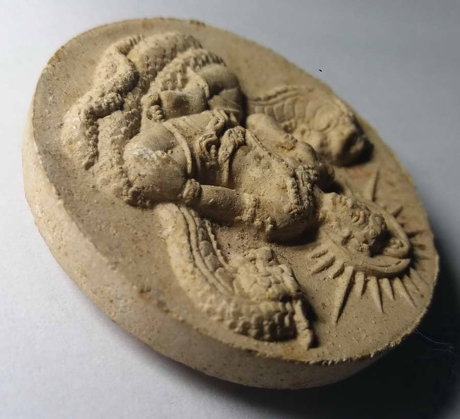 รหัสสินค้า จตุคามรามเทพ 079 จตุคามรามเทพ เนื้อว่านขาว รุ่นเทวะนคร