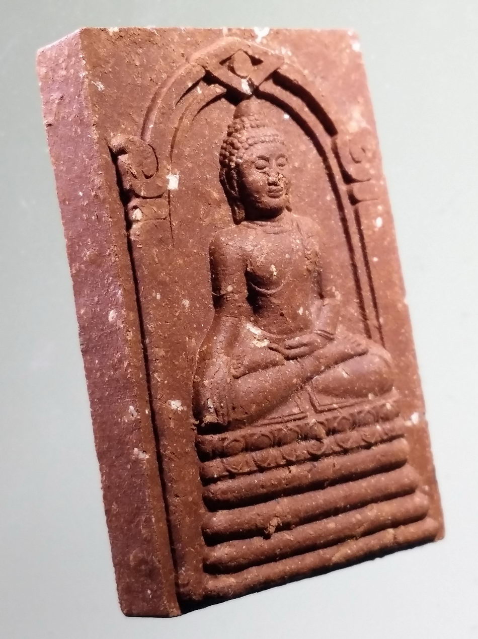 รหัสสินค้า จตุคามรามเทพ 979 พระพุทธสิหิงค์ รุ่น สิริมงคล ปลุกเสกพิธีจตุคามรามเทพ เนื้อว่าน สร้างปี 2549