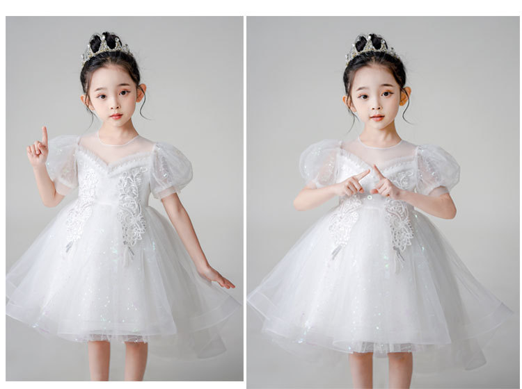 Gd4082- พร้อมส่งจากไทย ชุดออกงานเด็กหญิงสีขาว ตกแต่งเลื่อมสีทองสุดสวยหรู แขนตุ๊กตามน่ารัก ชุดราตรีเด็กทรงยาวและทรงหน้าสั้น-หลังยาวแบบเดรสทรงหางปลา