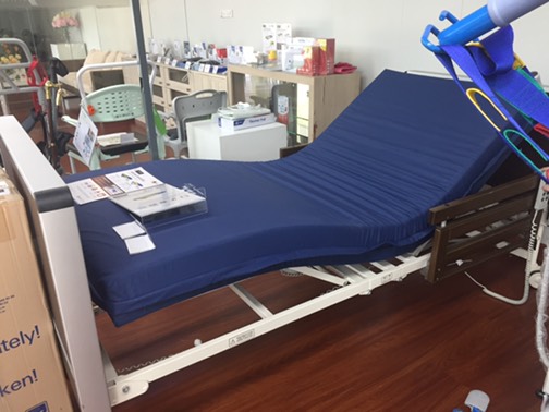 ที่นอนโฟมป้องกันแผลกดทับ แบรนด์ FUNKE MEDICAL รุ่น Hyper Foam Plus ที่นอนโฟมพิเศษ 2 ชั้น ของแท้ รับประกันชั้นโฟมศูนย์ไทย 3 ปี แบรนด์จากประเทศเยอรมัน + แถมฟรีตลับใส่ยา