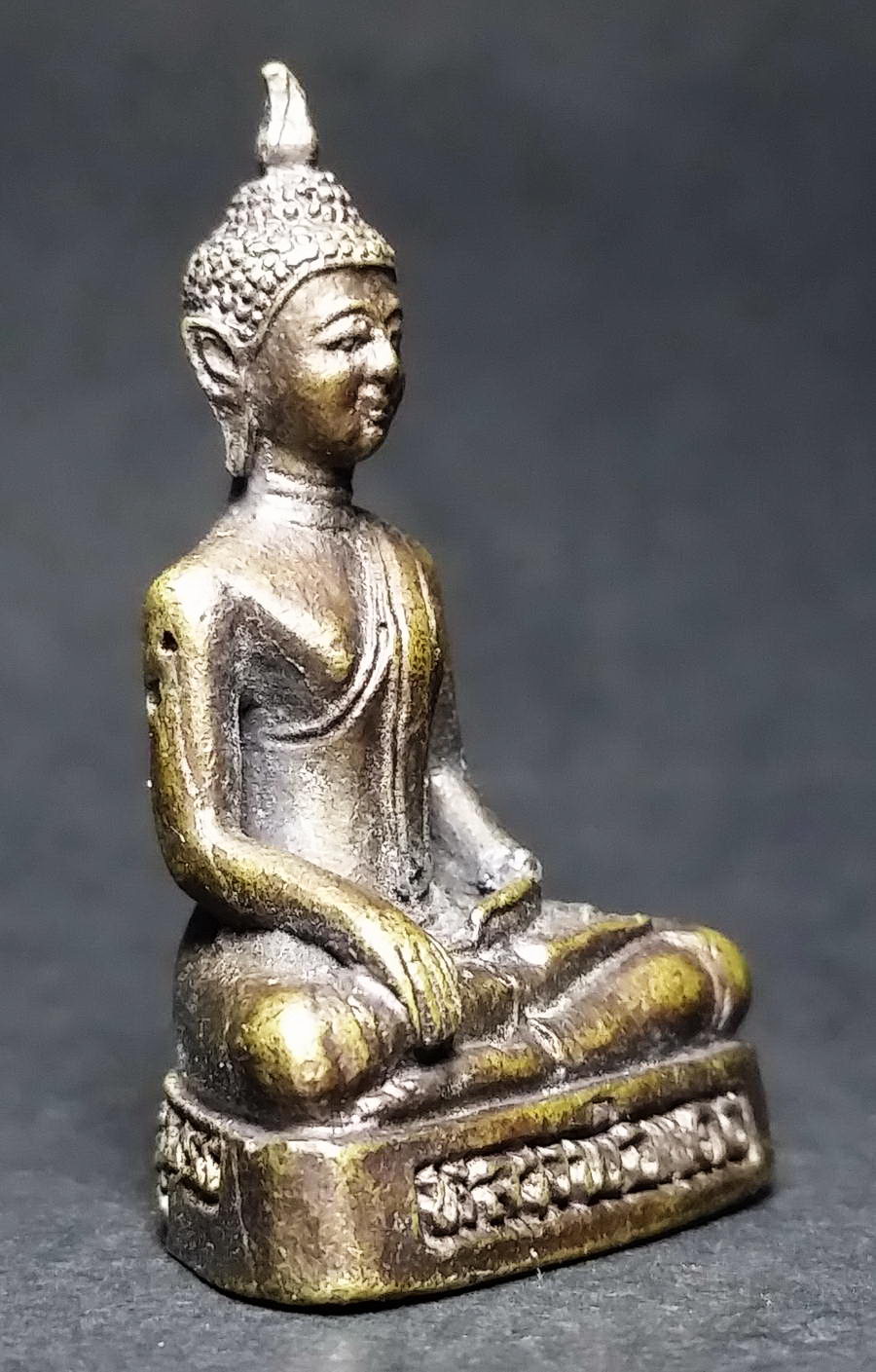 รหัสสินค้า พระกริ่ง พระหล่อ 419 รูปหล่อพระพุทธหลวงพ่อแดง ใต้ฐานตอกโค๊ต