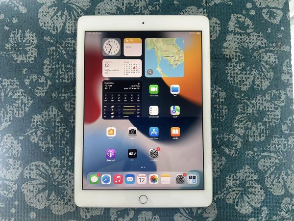 ( SOLD OUT ) iPad Gen6 32GB Wifi Model TH