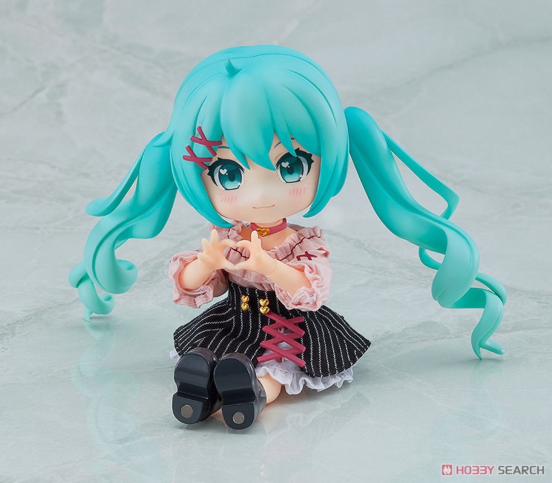 <Preorderถึงวันที่ 13/5/2022 > เปิดรับPreorder #มัดจำ 500บาท Nendoroid Doll Hatsune Miku: Date Outfit Ver. (PVC Figure)