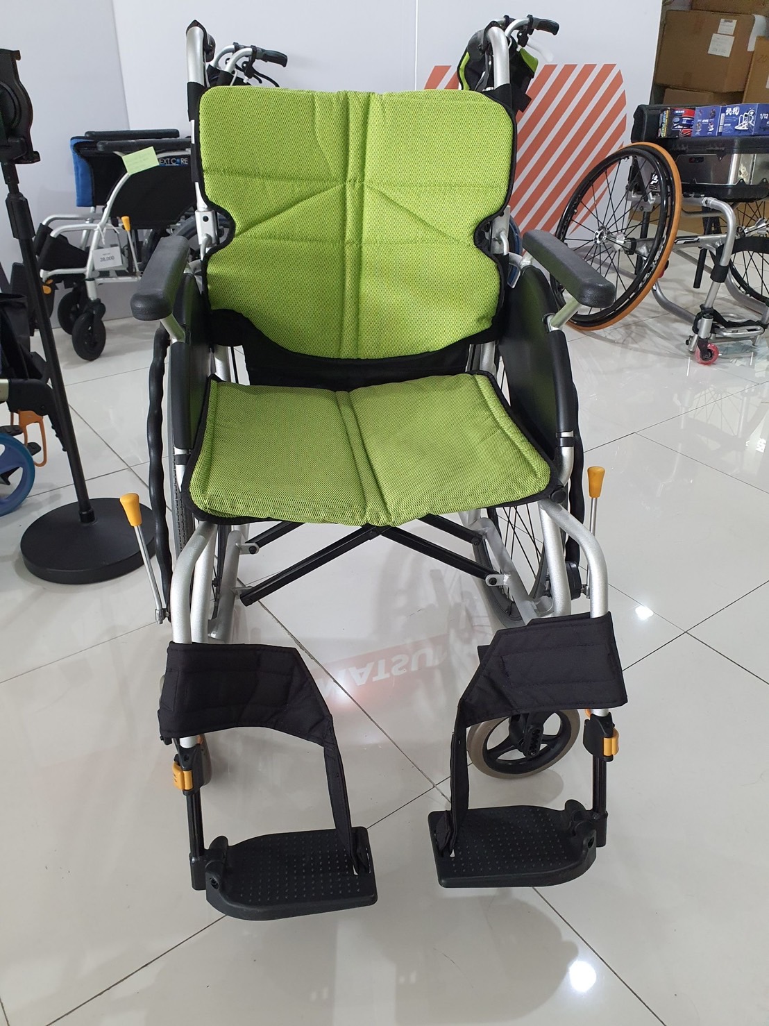 รถเข็นแบรนด์ญี่ปุ่น Matsunaga Wheelchair (車いす) รุ่น NEXT11B ดีไซน์สวย พนักพิงปรับระดับได้ ฟังก์ชั่นพื้นฐาน