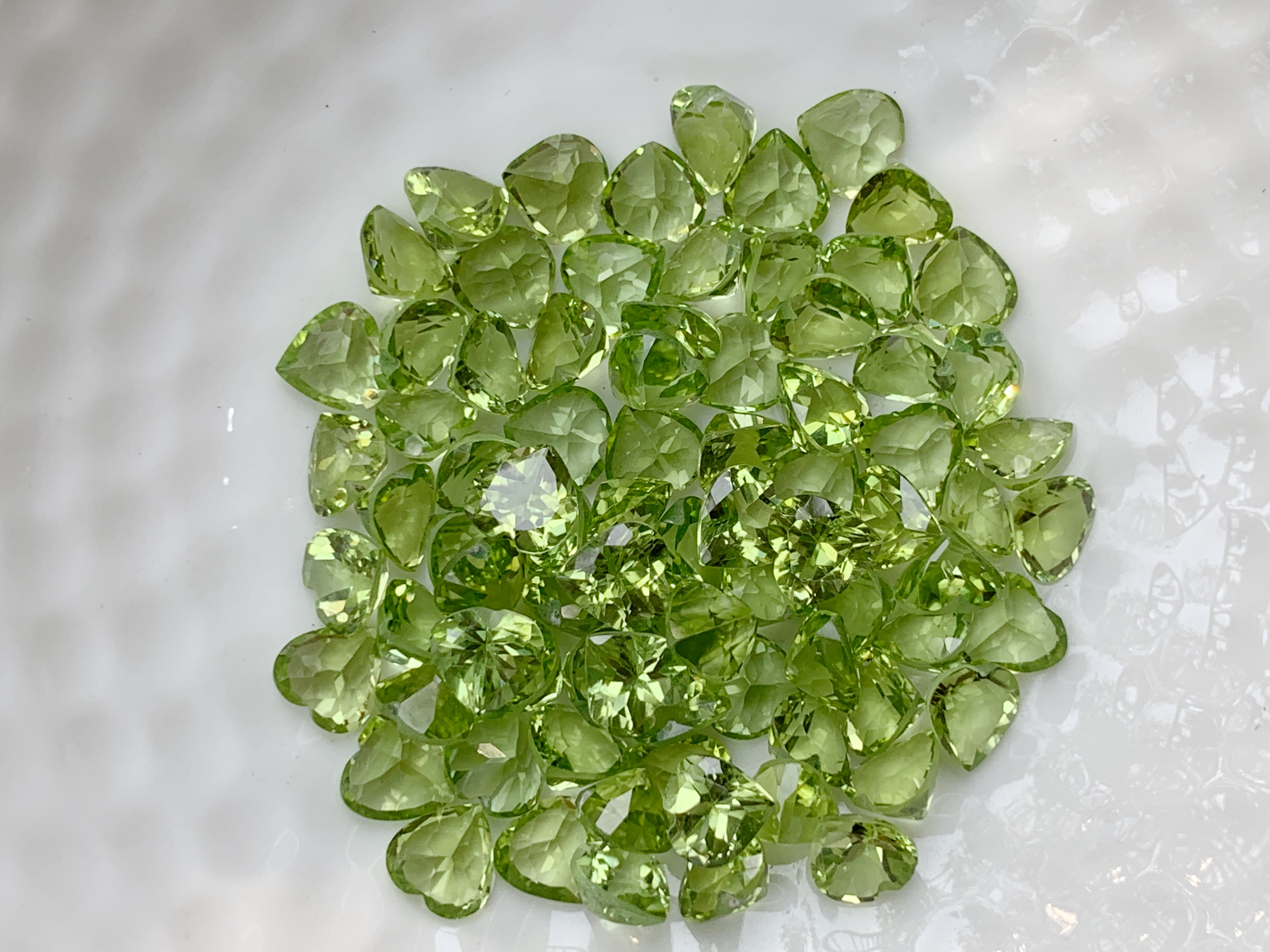 เพอริดอทหัวใจ 5 มม. 5 กะรัต