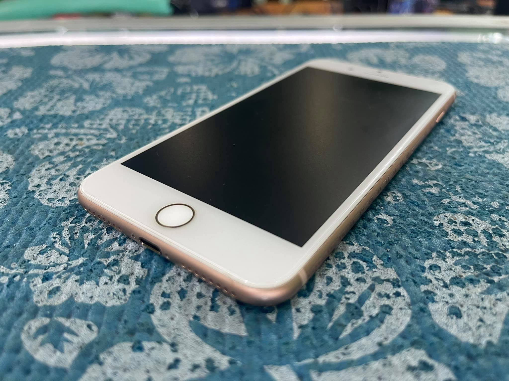 ( SOLD OUT ) iPhone 8 Plus 64GB Model TH