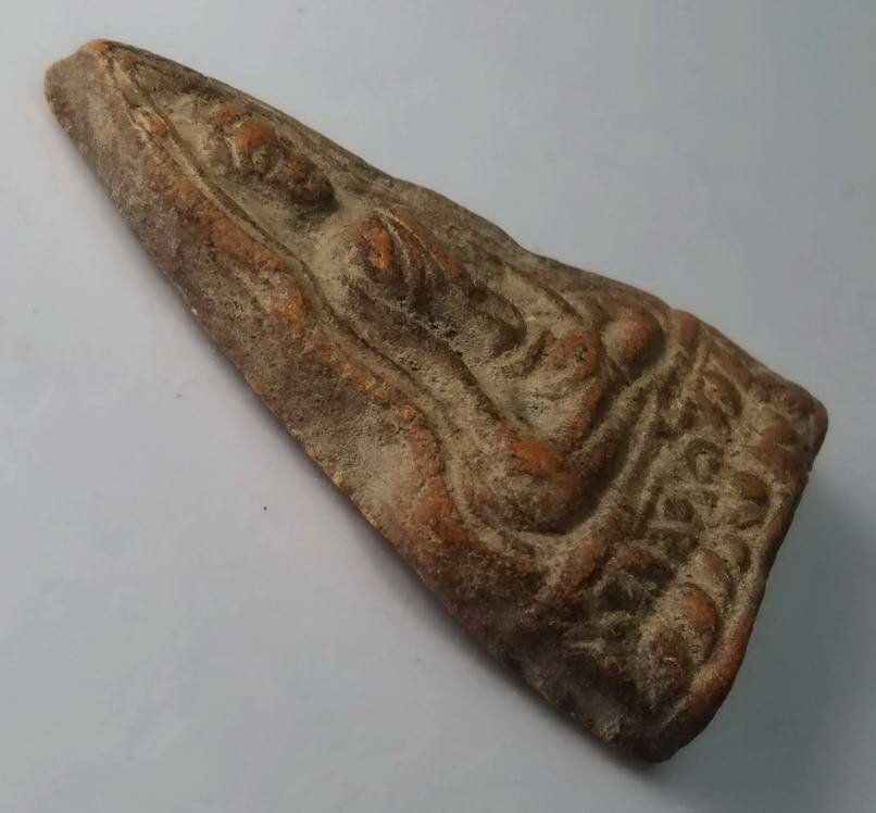 รหัสสินค้า พระกรุ 044 พระพุทธชินราช ซุ้มเส้นคู่ เนื้อดิน กรุโรงทอ จ.พิษณุโลก