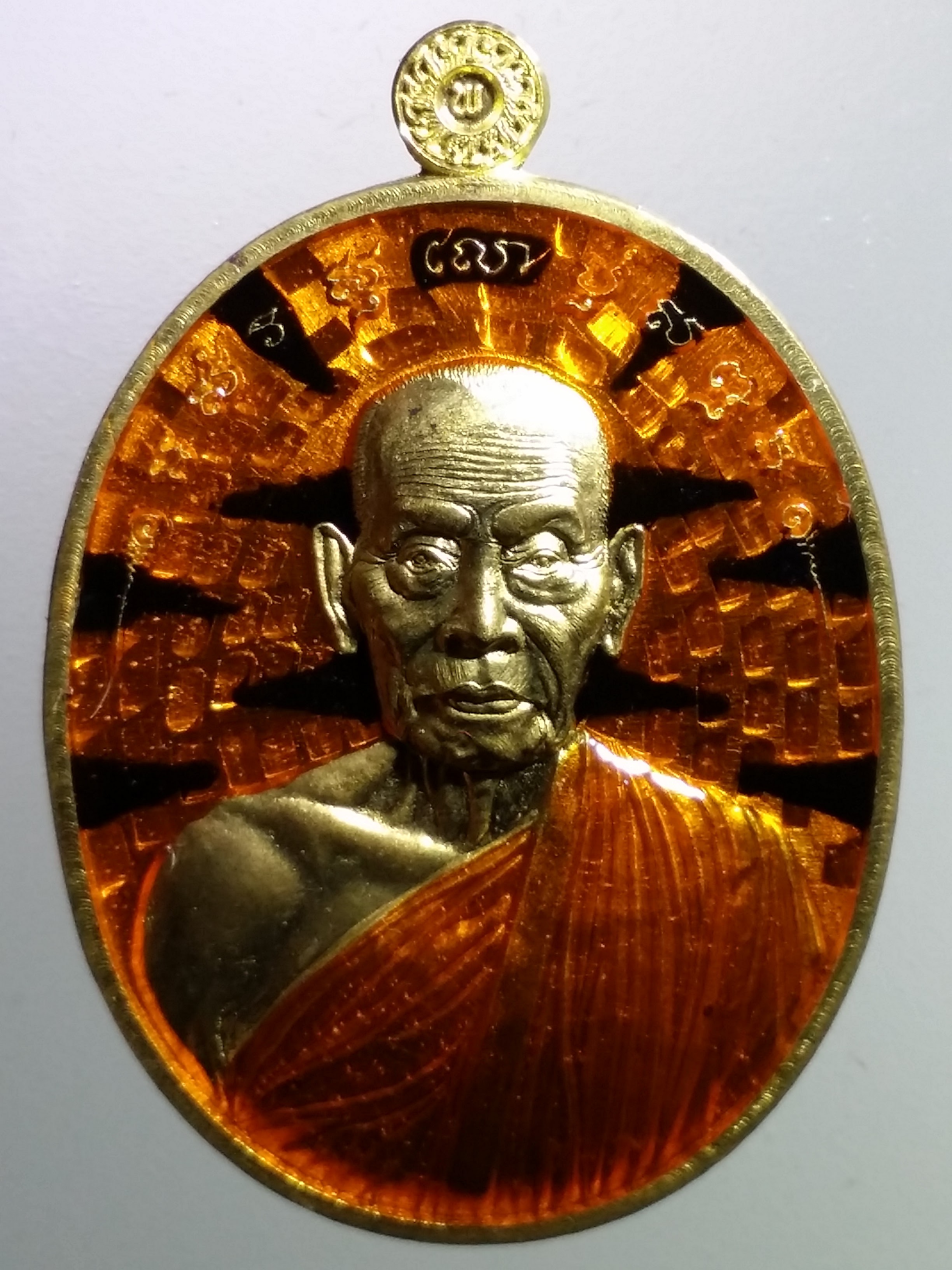รหัสสินค้า พระมีกล่อง 1495 ชนะมาร ปี 64 หลวงพ่อพัฒน์ วัดห้วยด้วน เนื้อทองทิพย์ ลงยา ลายเสือ ตอกโค๊ต ล. หมายเลข ๒๒๙