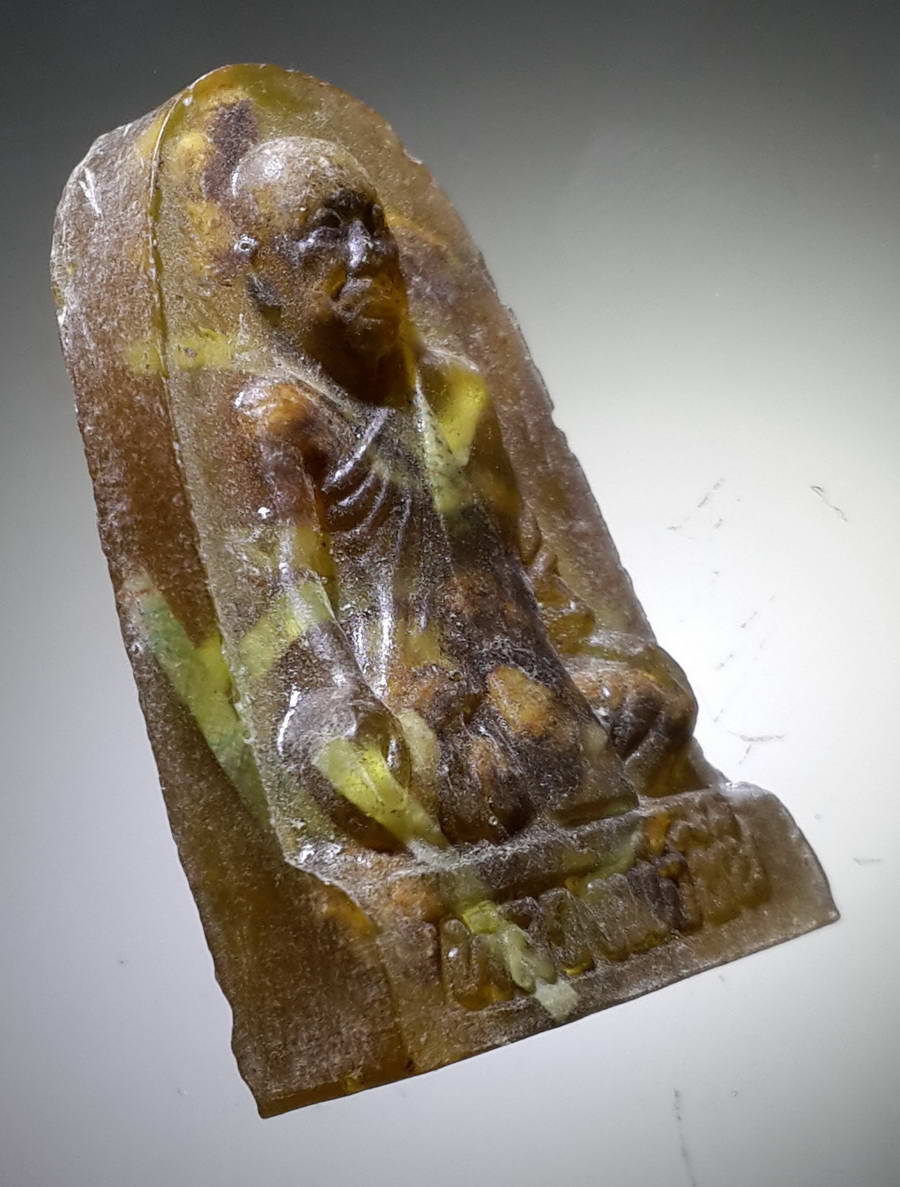 รหัสสินค้า พระไม่ทราบที่ 424 หลวงพ่อชื่น เนื้อเรซิ่น ผสมธนบัตร ไม่ทราบที่