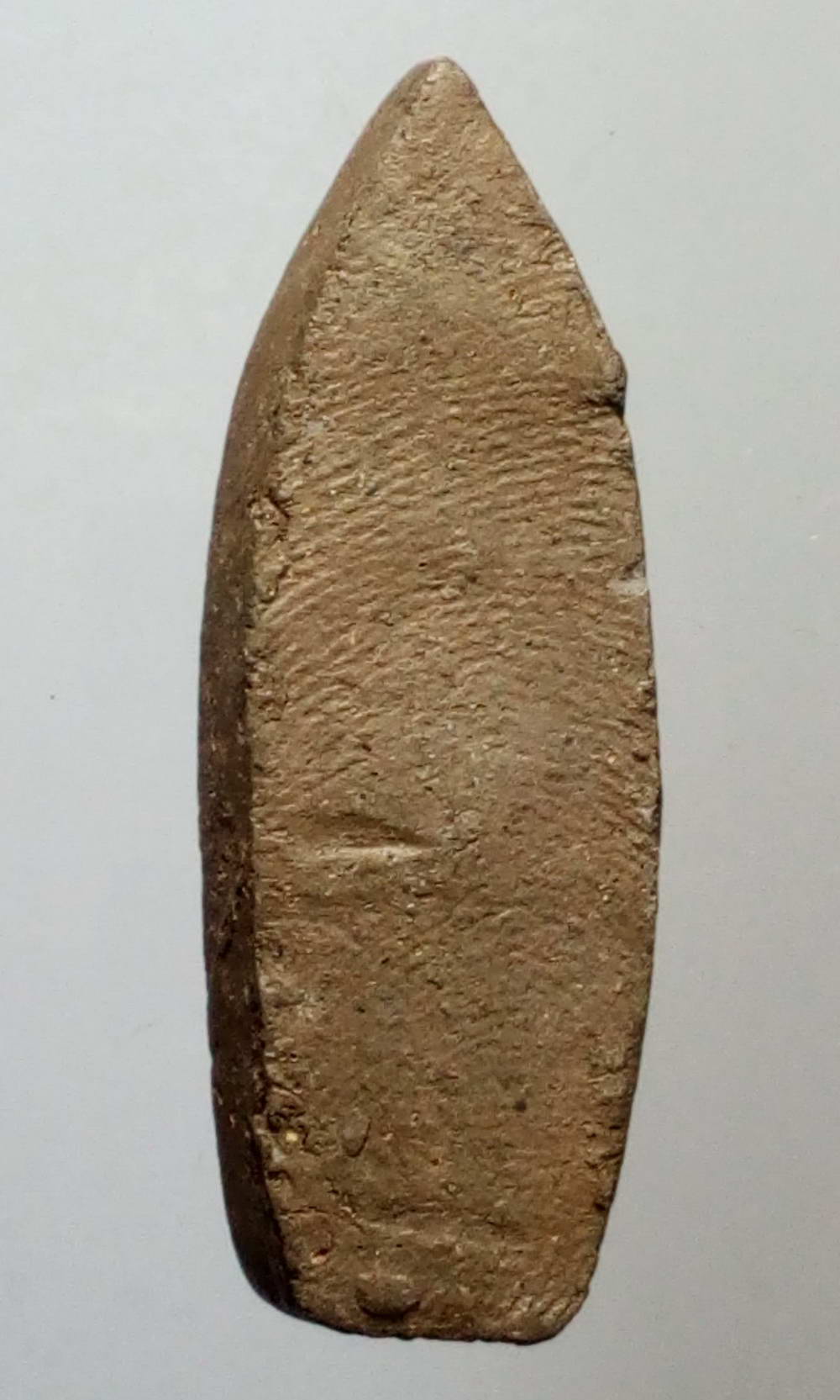 รหัสสินค้า พระไม่ทราบที่ 196 พระลีลาเนื้อดินเผา หลังเรียบ ไม่ทราบที่