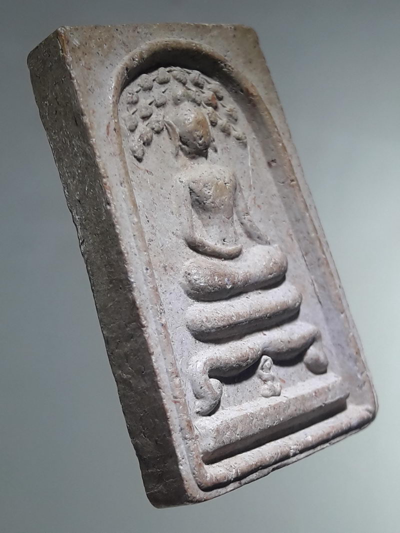 รหัสสินค้า พระเนื้อดิน ผง ว่าน 10542 พระสมเด็จเนื้อผง พิมพ์ปรกโพธิ์สะดุ้งกลับ วัดหลวง จ.พิจิตร