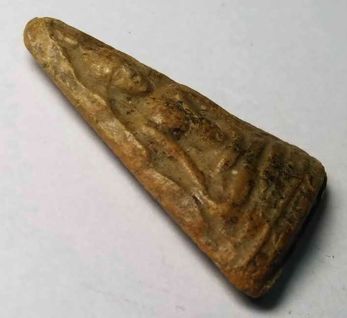 รหัสสินค้า พระกรุ 010 พระท่ามะปรางค์เนื้อดินเผา กรุมะละกอ จ.พิจิตร พระรายการนี้ให้เช่าบูชาแล้ว