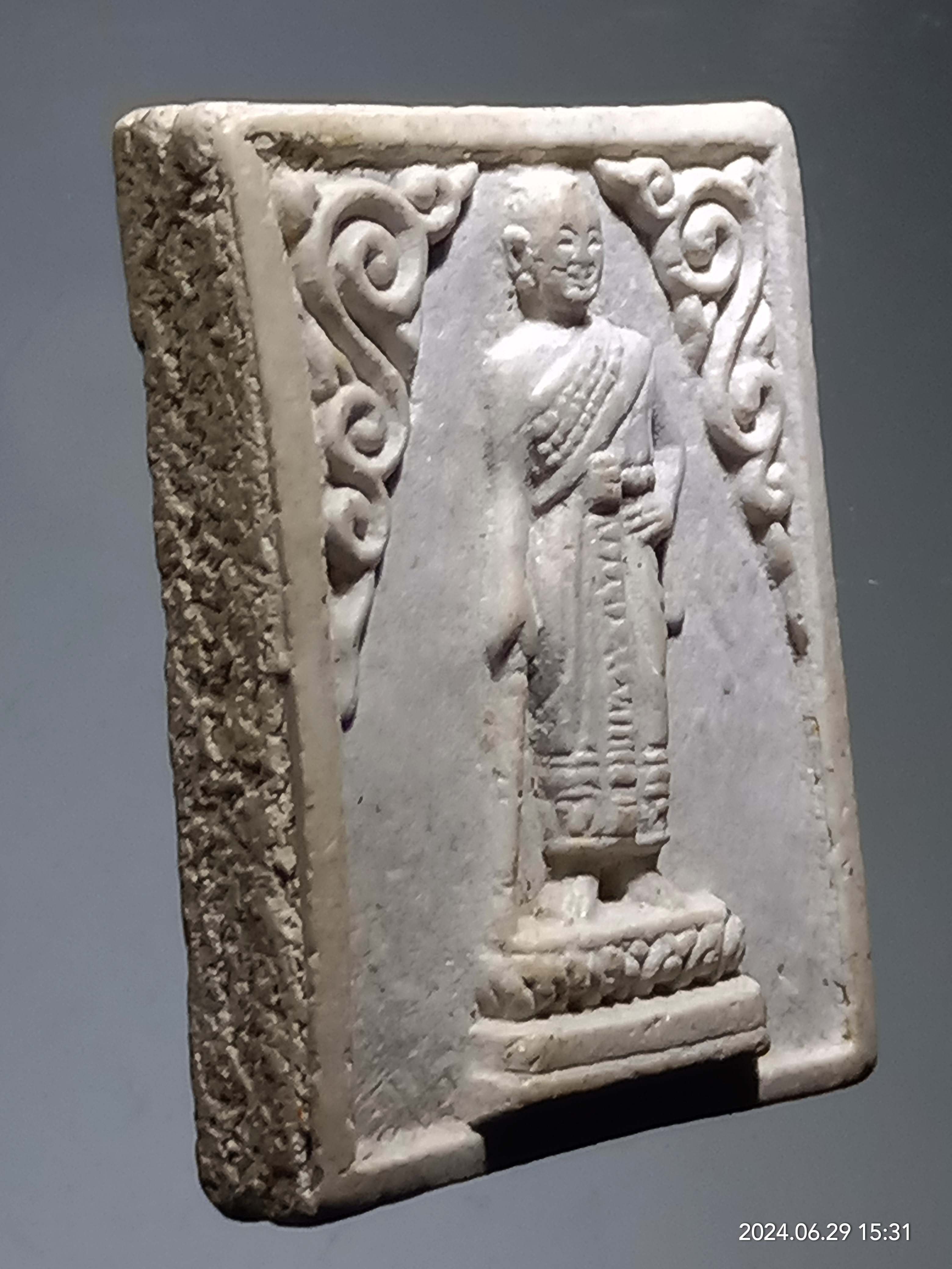 รหัสสินค้า พระเนื้อดิน เนื้อผง เนื้อว่าน 407 ท้าวสุรนารี ย่าโม เนื้อผง รุ่นแม่ย่าโมอุปถัมภ์