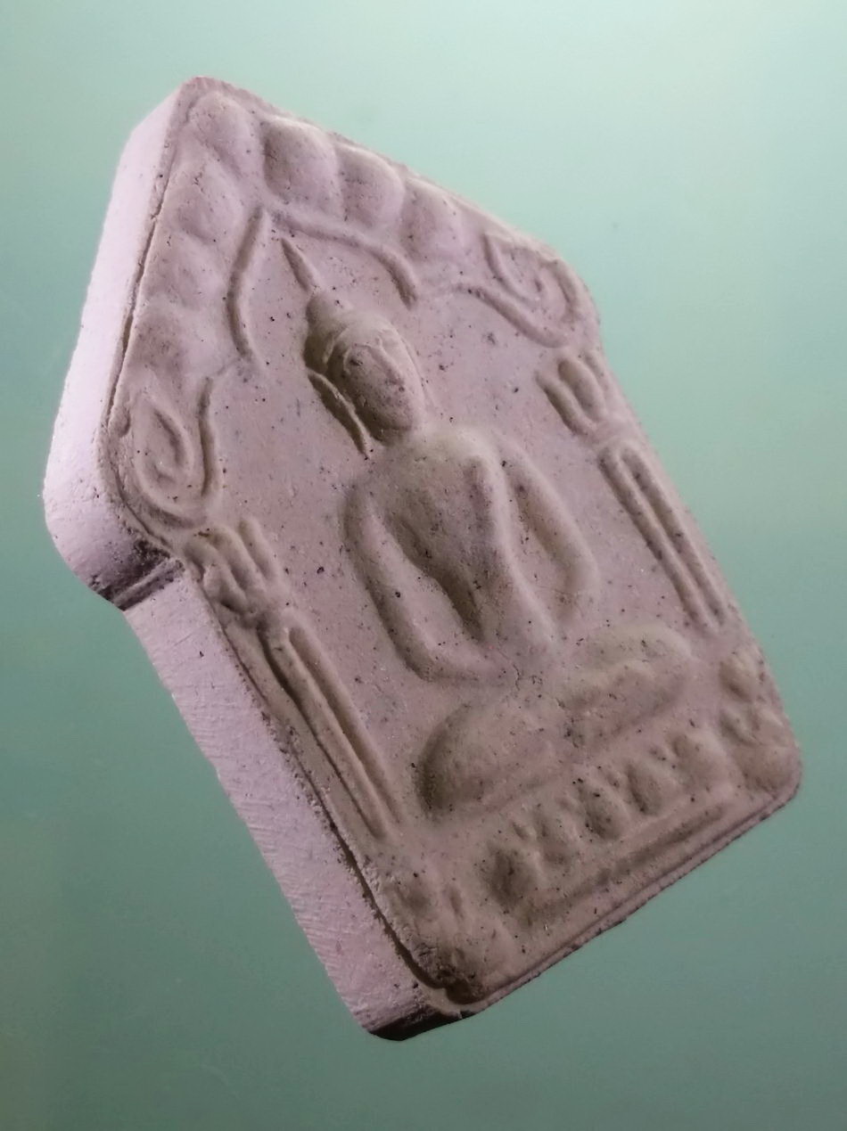 รหัสสินค้า พระมีกล่อง 3977 พระขุนแผน 108 พุทธคุณ ที่ระลึกงานไหว้ครูประจำปี หลวงพ่อตี๋ วัดหูช้าง