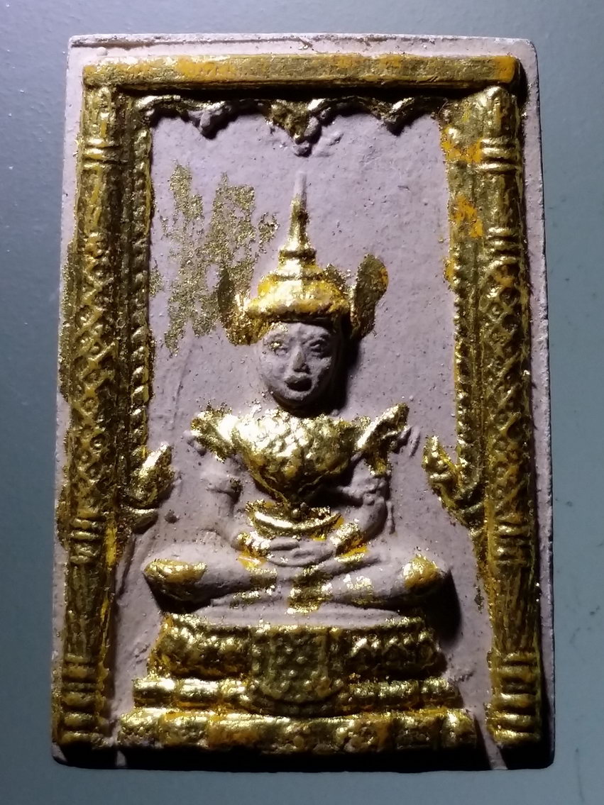 รหัสสินค้า พระเนื้อดิน เนื้อผง เนื้อว่าน 6310 พระแก้วมรกตเนื้อผงปิดทองคำเปลว พิธีมหาพุทธาภิเษก วัดนินสุขาราม เขตบางขุนเทียน กรุงเทพฯ สร้างปี 2540