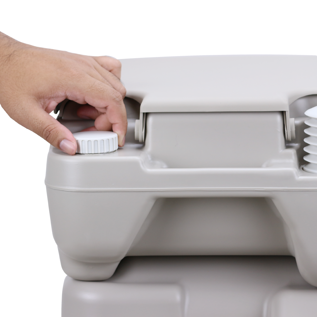 สุขาเคลื่อนที่ รุ่น P.3 รุ่นประหยัด ฝารองนั่งแบบวงกลม ความจุน้ำสะอาด 10 ลิตร ความจุของเสีย 20 ลิตร ฟรีสายฉีดชำระ