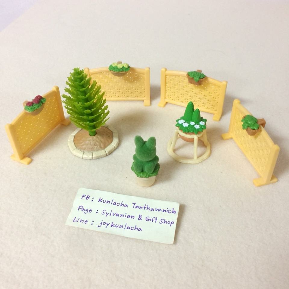 เซตต้นไม้น่ารัก 3 แบบ พร้อมรั้วสำหรับตกแต่งสวนสวย ซิลวาเนียน Garden Set : Sylvanian Families
