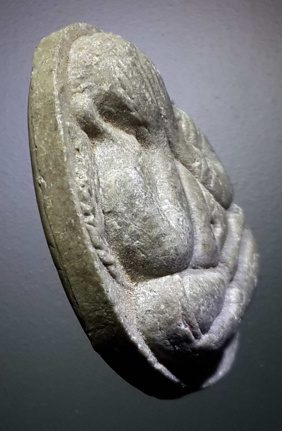 รหัสสินค้า พระปิดตา ทั่วไป 221 พระปิดตาเนื้อผง วัดทองธรรมชาติวรวิหาร สร้างปี 2544