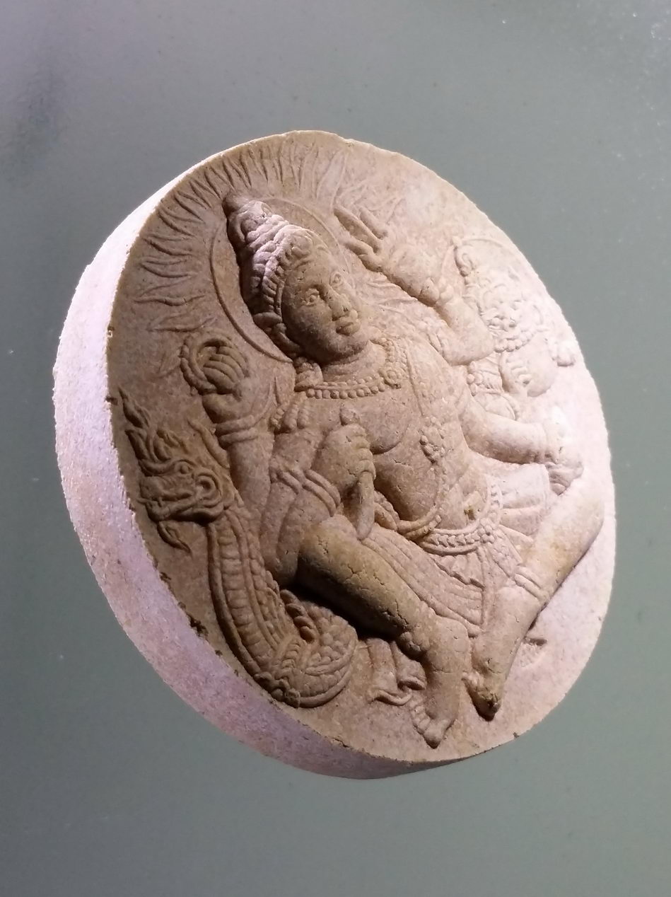 รหัสสินค้า จตุคามรามเทพ 722 พระเทวราชโพธิสัตว์จตุคามรามเทพ รุ่น บารมีธรรม เนื้อผงว่านขาว ประกอบพิธีเทวาภิเษก ณ มณฑลพิธี วัดบรมวงศ์อิศรวรารามวรวิหาร