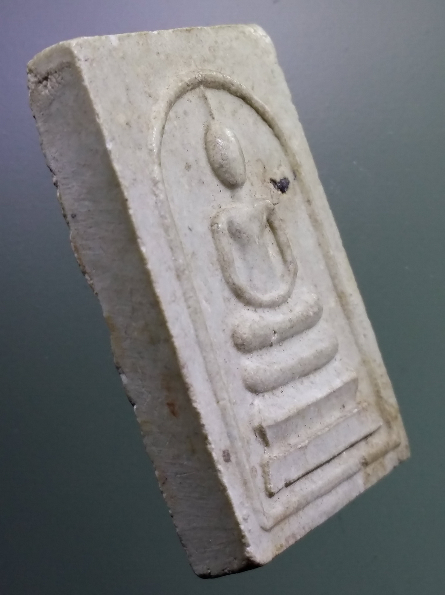 รหัสสินค้า พระสมเด็จ วัดต่างๆ 1043 พระสมเด็จหลวงปู่คำพันธ์ วัดธาตุมหาชัย จังหวัดนครพนม รุ่นมหาลาภ สร้างปี 2538