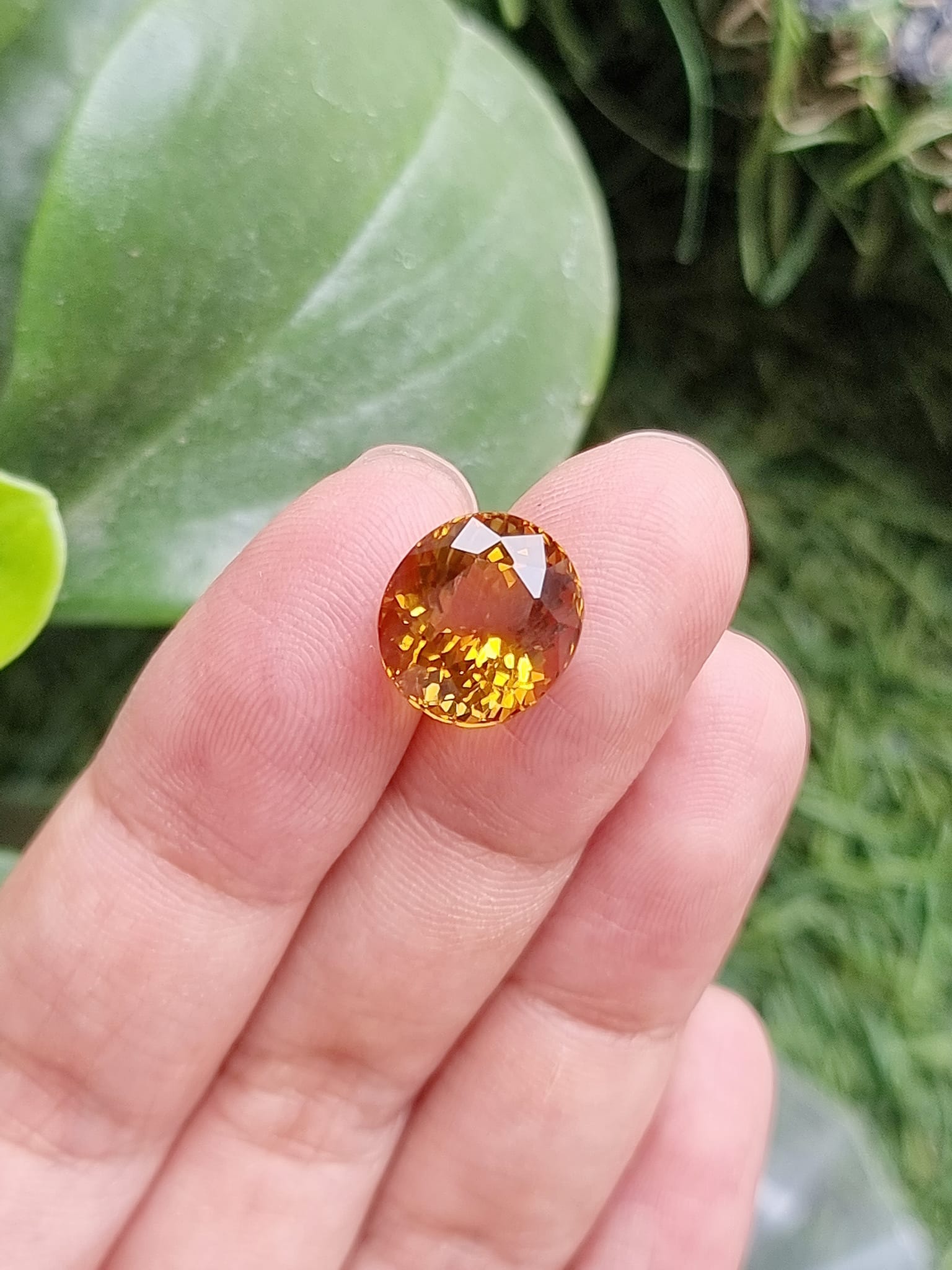 6.43กะรัต พลอยซิทรินไข่ เม็ดใหญ่ สีเหลืองทองธรรมชาติ