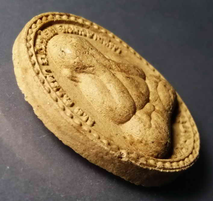 รหัสสินค้า พระปิดตา ทั่วไป 068 พระปิดตาเนื้อผง หลังพระอุปคุตตเถระ วัดมะเกลือ ตำบลมะค่า อำเภอโนนไทย จังหวัดนครราชสีมา