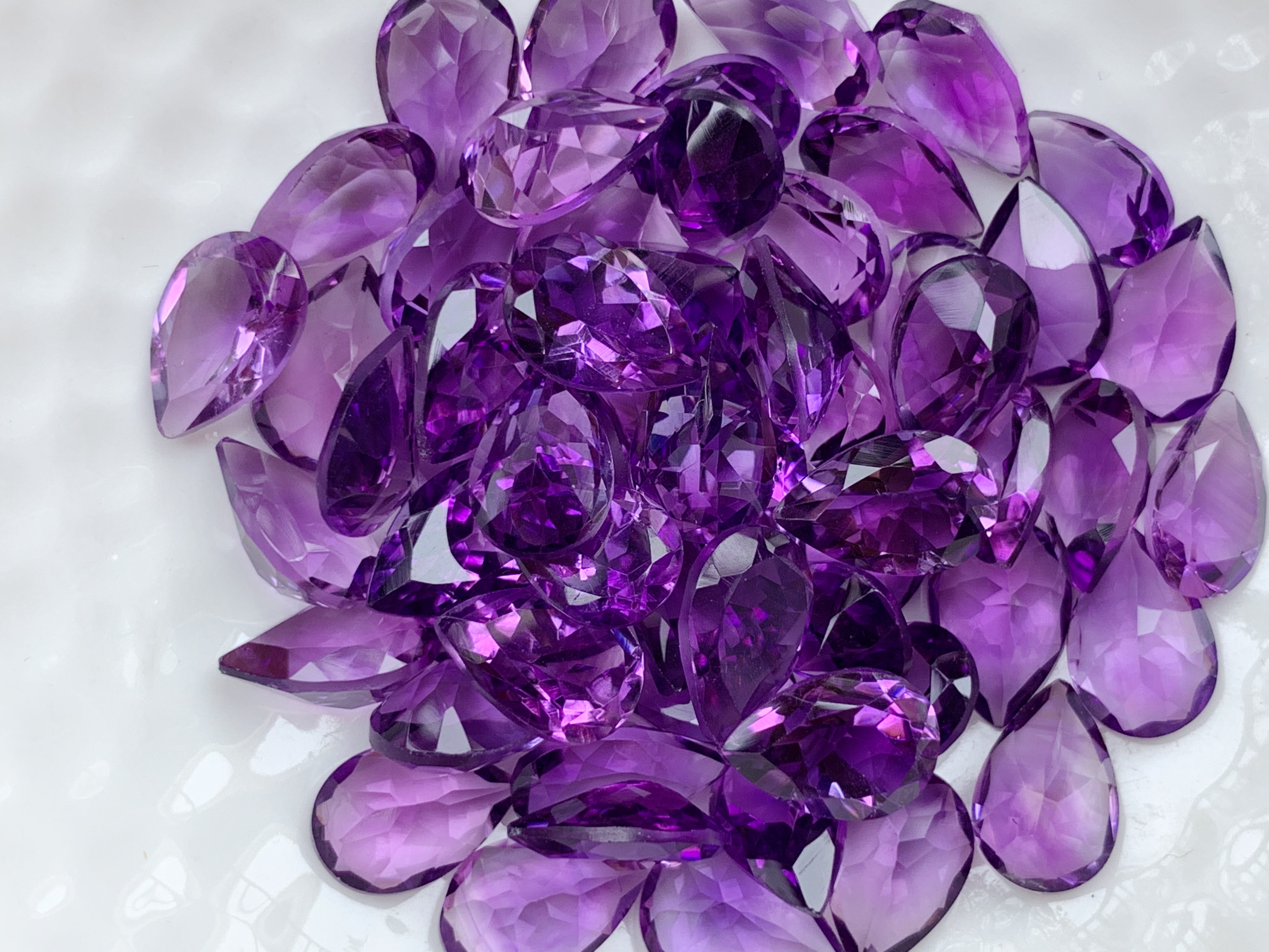 อเมทิสหยดน้ำ 9X6 มม. 5 กะรัต