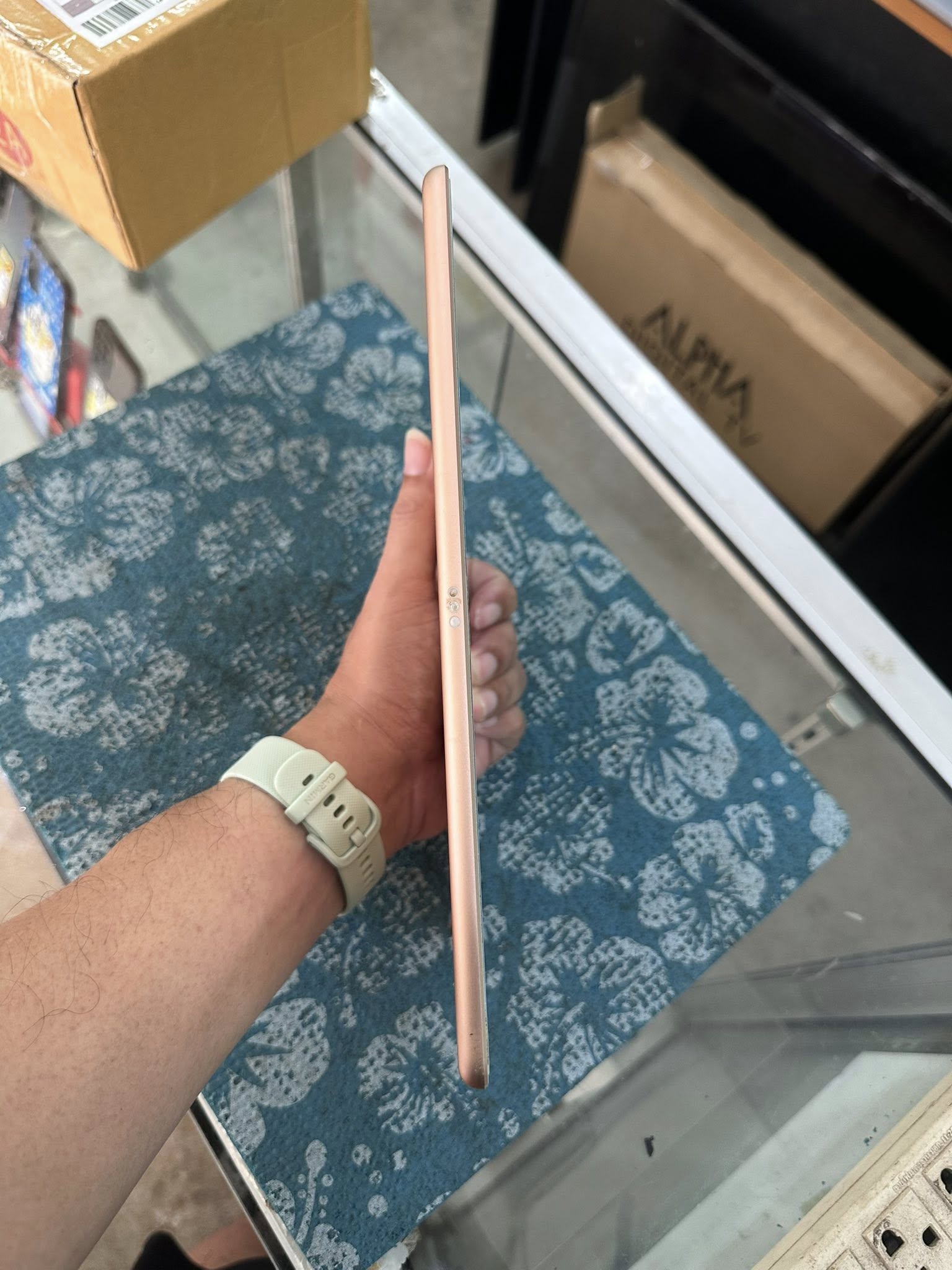 ( SOLD OUT ) iPad Gen 8 32 GB Wifi TH