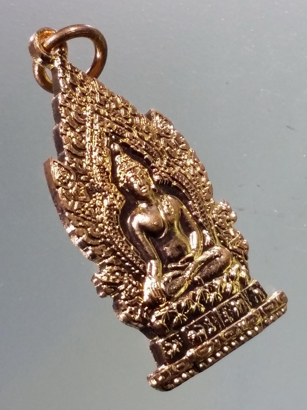 Antig Pim 232 เหรียญพระพุทธหลวงพ่อดำ หลังยันต์ดวงสุกิตติมา วัดสุทัศน์เทพวราราม สมเด็จพระพุทธโฆษาจารย์ จัดสร้างปี 2553 ตอกโค๊ต พระรายการนี้ให้เช่าบูชาแล้ว