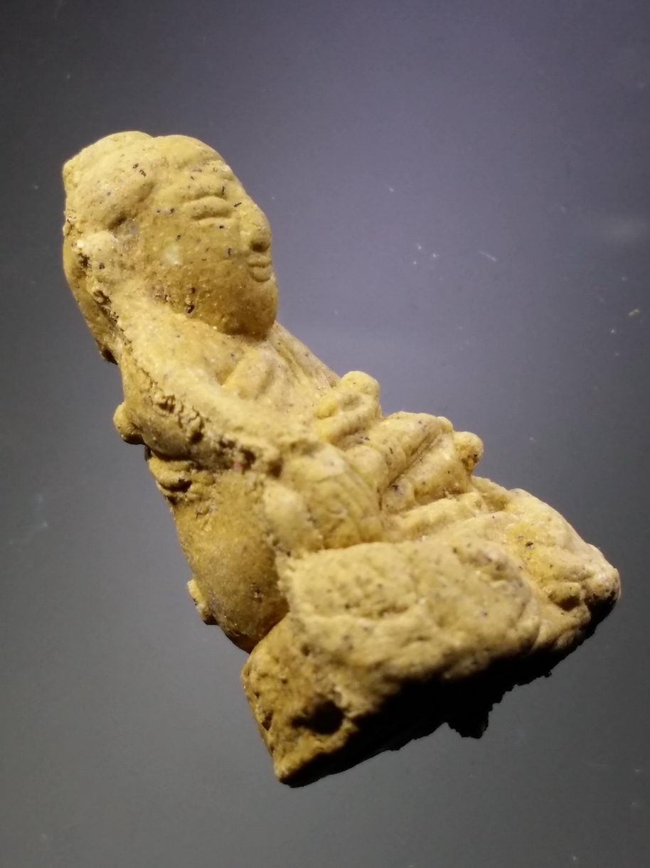 รหัสสินค้า พระมีกล่อง 3865 พระอุปคุต เนื้อ ผงธูป วัดปรมัยยิกาวาส ตำบลเกาะเกร็ด อำเภอปากเกร็ด จังหวัดนนทบุรี สร้างปี 2552