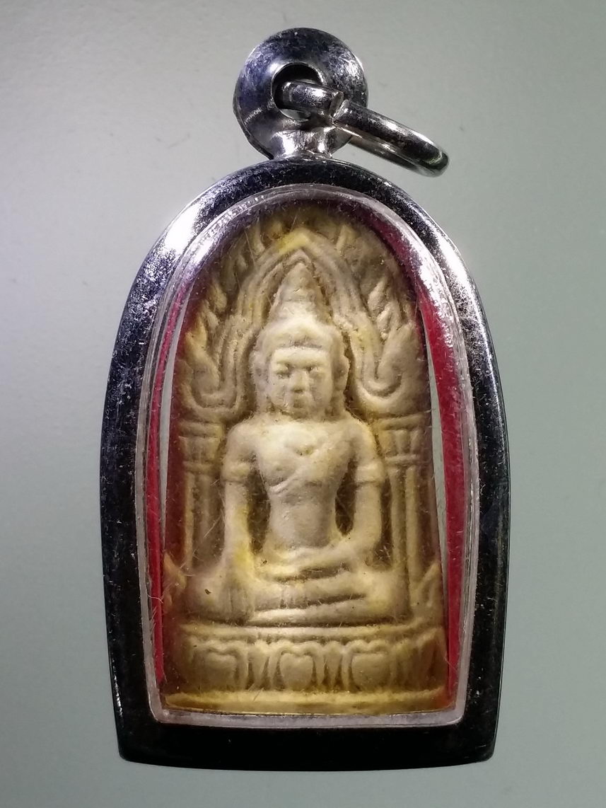 Antig LSD 1802 พระยอดขุนพลเนื้อผง หลังดอกลำดวน ไม่ทราบที่