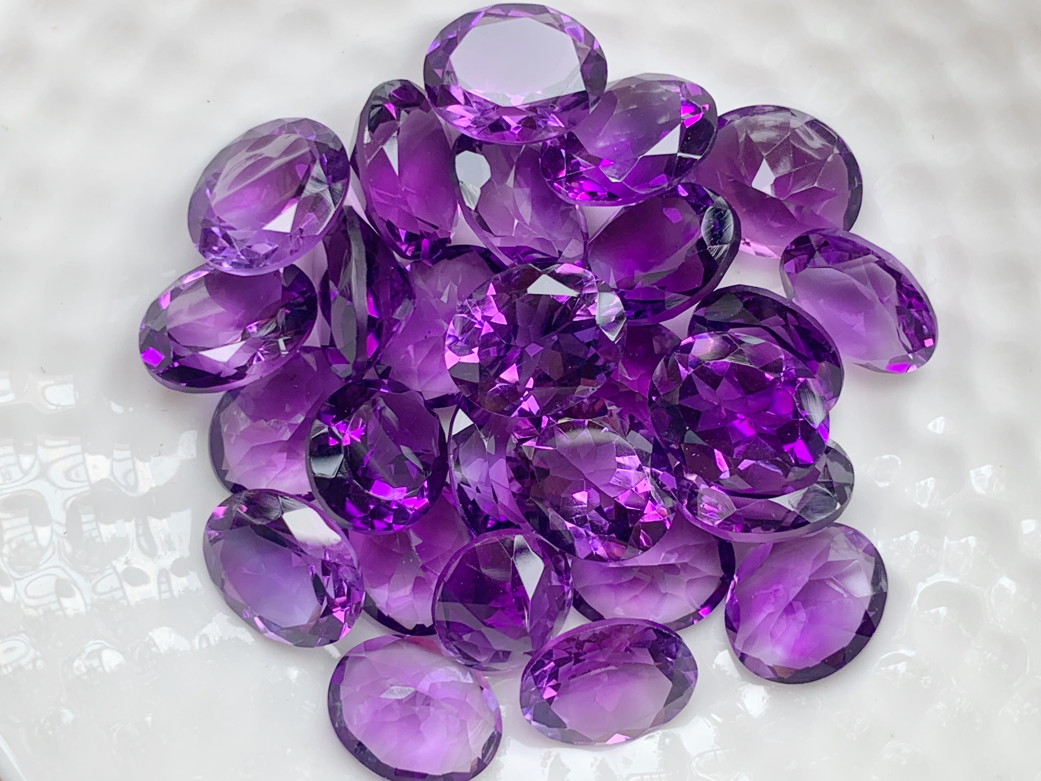 อเมทิสเข้มไข่ 9X11 มม. 1 เม็ด