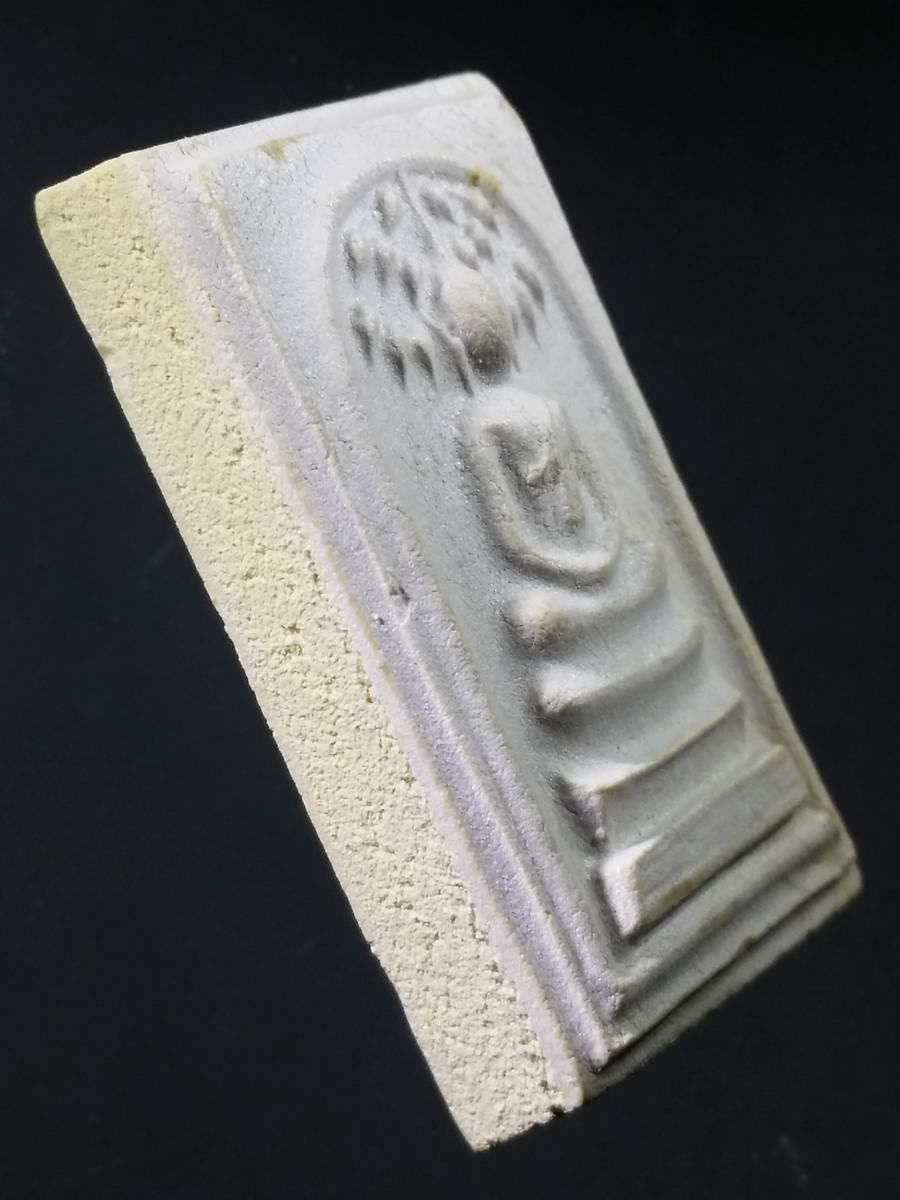 รหัสสินค้า พระมีกล่อง 228 พระสมเด็จชินบัญชร รุ่นประวัติศาสตร์ ที่ระลึก 60 พรรษา มหาราชินี สร้างปี 2535 มูลนิธิธรรมชีวิน จัดสร้าง